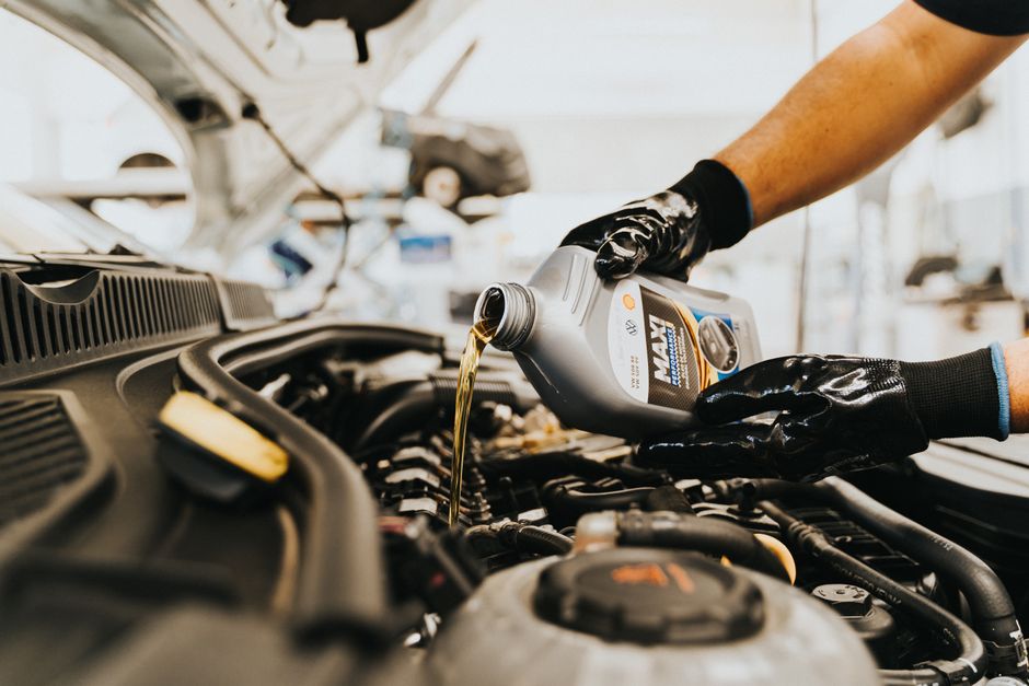 Best Oil for High Mileage Cars: What Actually Helps Older Engines Last
